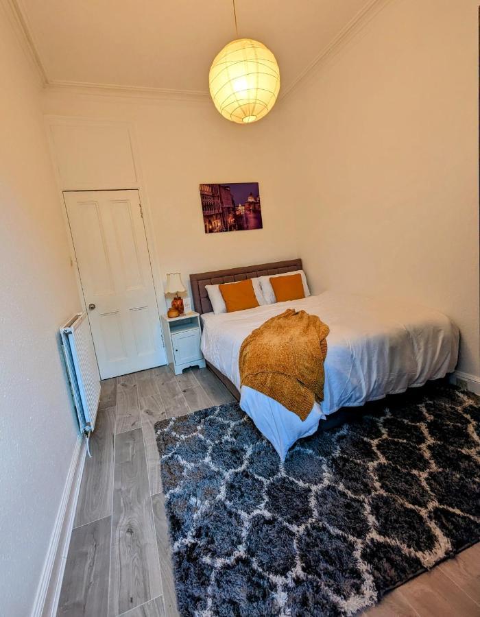 Cozy Room Close To The City Edinburg Exteriör bild